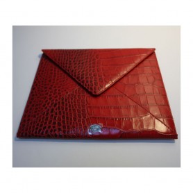 Soldes housse iPad enveloppe en cuir rouge imprimé croco Remember Me Lancel